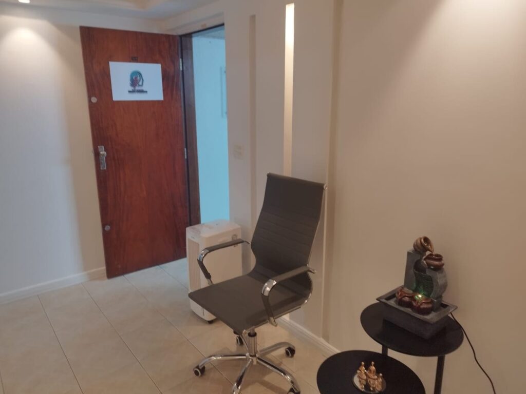 Recepção do Espaço Terapêutico Maura Chiattone, na Asa Norte, em Brasília Recepção do Espaço Terapêutico Maura Chiattone, na Asa Norte, em Brasília
